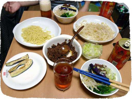 ジャージャー麺。