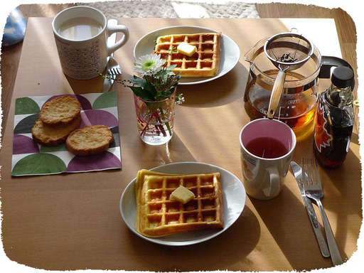 ワッフルで朝食