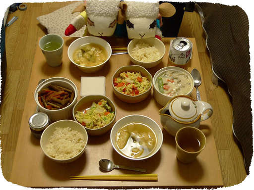 しじみの味噌汁、白菜たまご