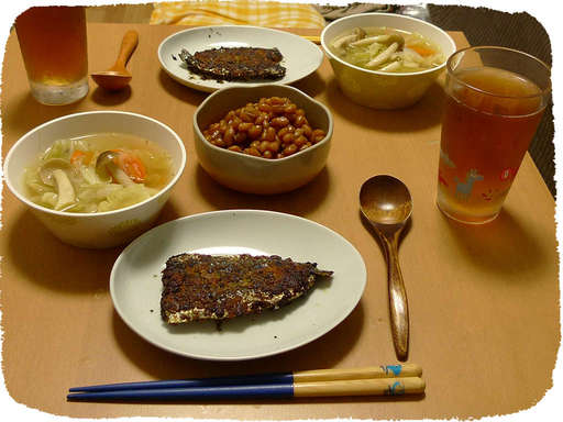 魚、きのこスープ、煮豆