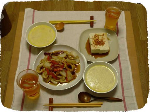 イカ白菜炒め、コーンスープ