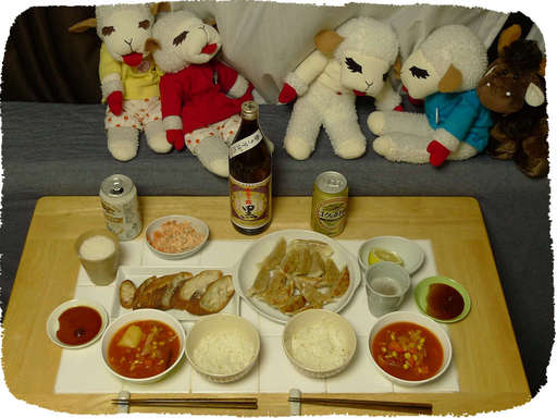 ぎょうざとトマトスープ