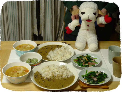 ココナッツカレー、ほうれん草...