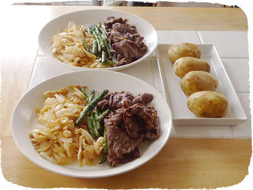 牛肉、ブナピー、アスパラ