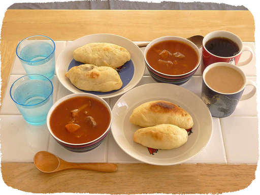 ピロシキとボルシチ