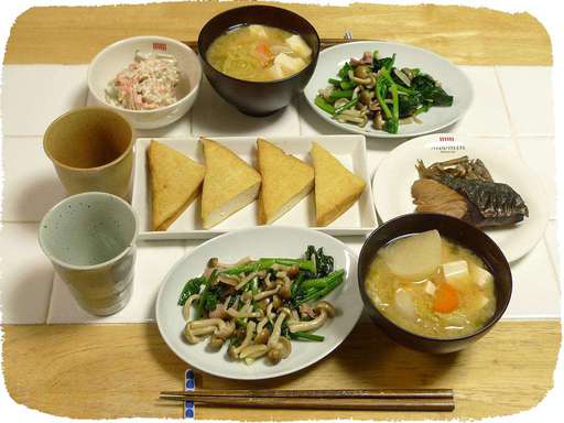 厚揚げ、きのこ炒め、粕汁