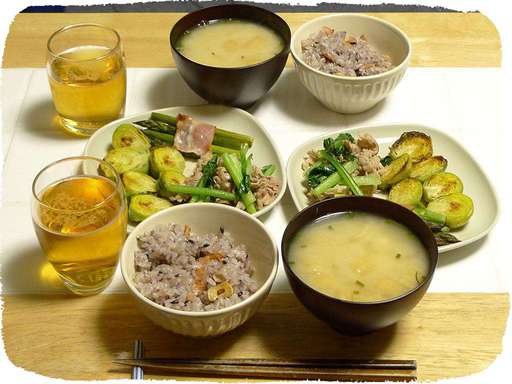芽キャベツ、アスパラベーコン