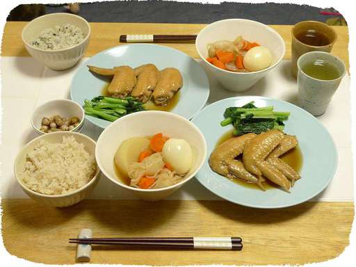 手羽うま煮、大根煮物