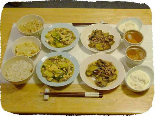 ナスひき肉炒め、あんかけ卵き...