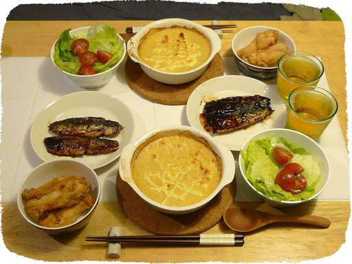 イワシ甘露煮、山芋グラタン、...