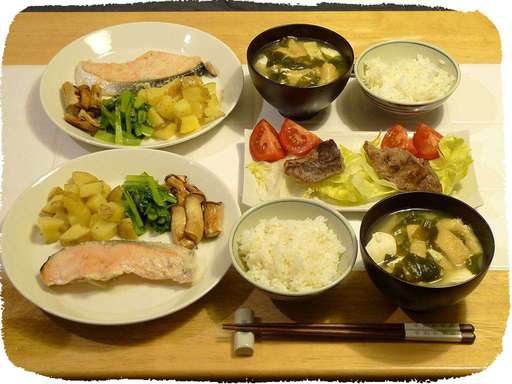 鮭バター焼きといろいろ付け合...
