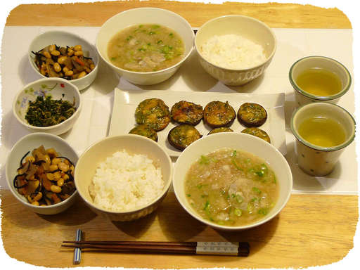 里芋みぞれスープ、大豆の煮物...
