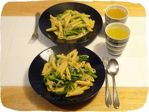 ゴルゴンゾーラと菜花のパスタ
