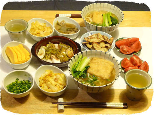きつねうどん、キャベツたまご...