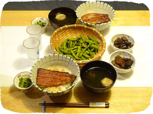 うな丼、枝豆、味噌ナス