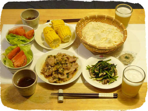 そうめん、豚肉炒め、ほうれん...