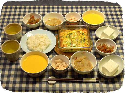 野菜オムレツ、にんじんスープ
