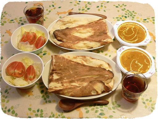 駅前のインドカレー屋の豆カレ...