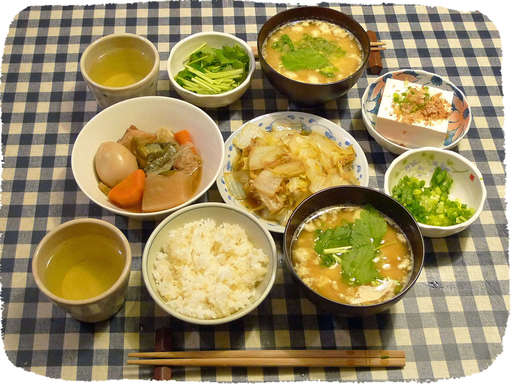 角煮大根、おとしいもの味噌汁