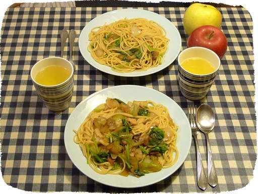 ほうれん草とベーコンのパスタ