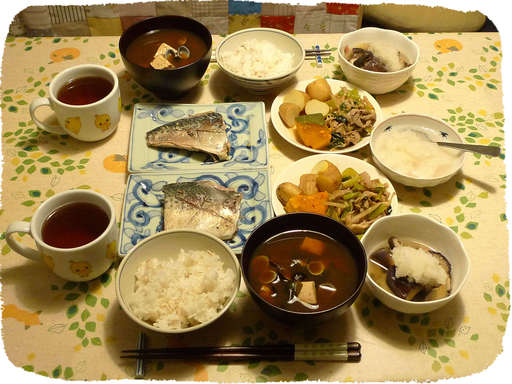 さばみそ煮、野菜炒め、ナスの...