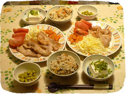 しょうが焼き、千切りキャベツ...