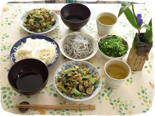 そうめん、黒ゴマそうめん