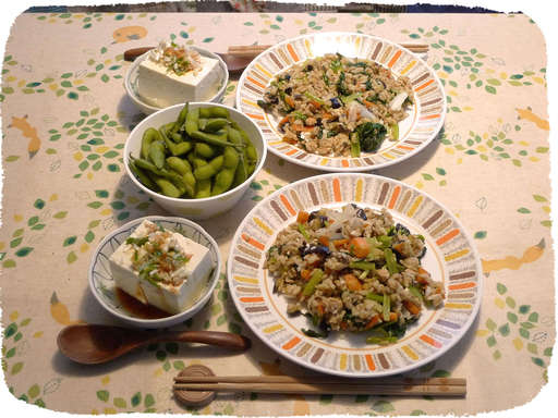 チャーハン、枝豆、豆腐