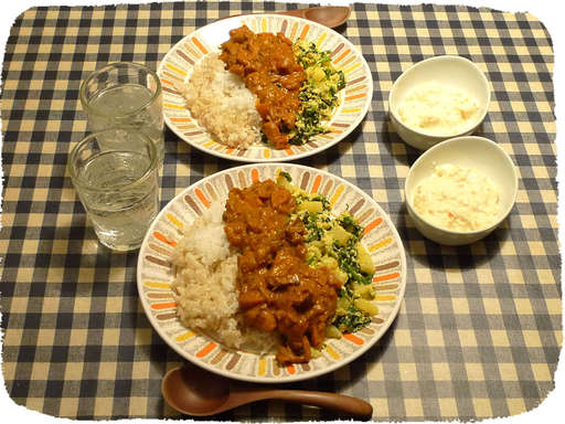 トマトカレー、じゃがいも炒め