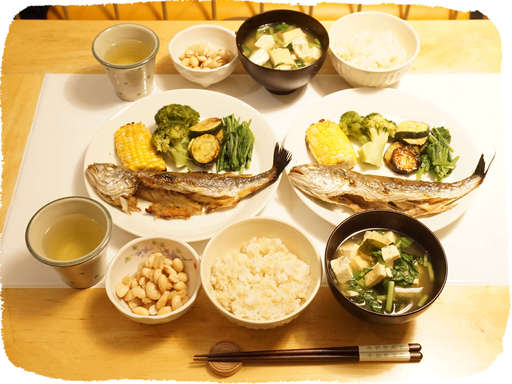 イシモチの塩焼き、味噌汁